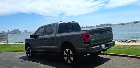 Ford F-150 Lightning 2025