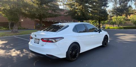 Toyota Camry Hybrid 2022