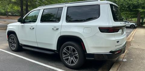 Jeep Wagoneer 2024