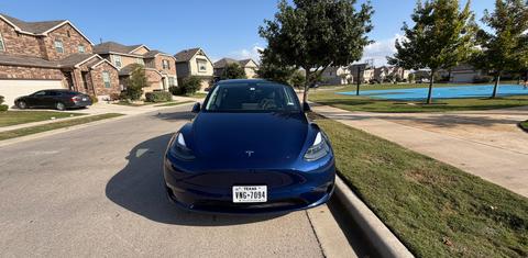 Tesla Model Y 2024