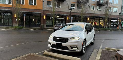 Chrysler Pacifica 2026
