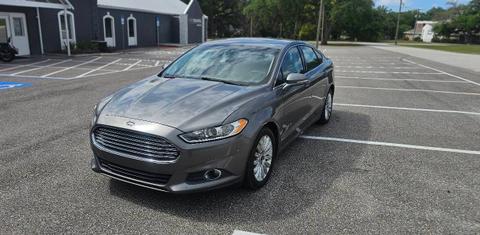 Ford Fusion Hybrid 2014