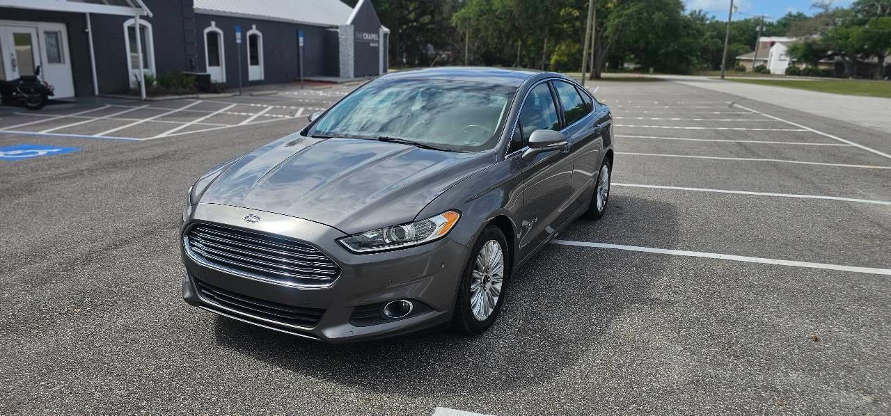 Ford Fusion Hybrid 2014 in 