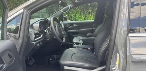 Chrysler Pacifica 2025