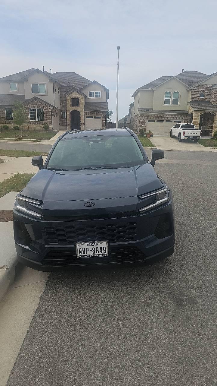 Toyota RAV4 Hybrid 2026 in Leander, TX