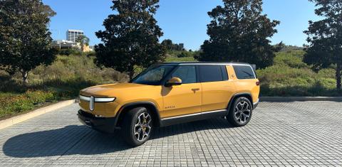 Rivian R1S 2023