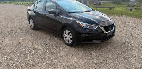 Nissan Versa 2021