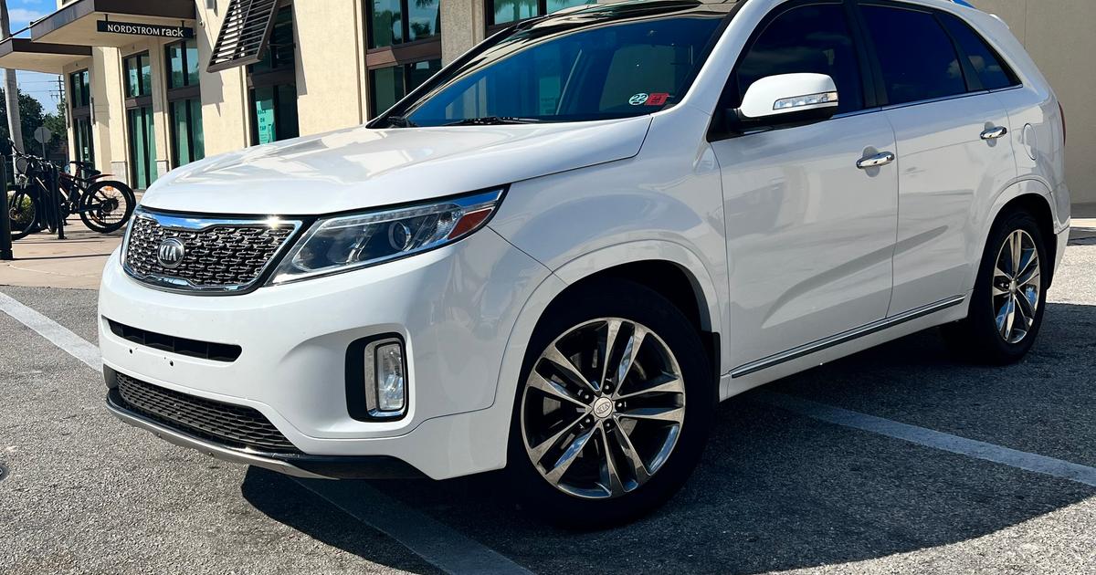 Kia Sorento 2014 rental in Naples, FL by Charles C. Turo