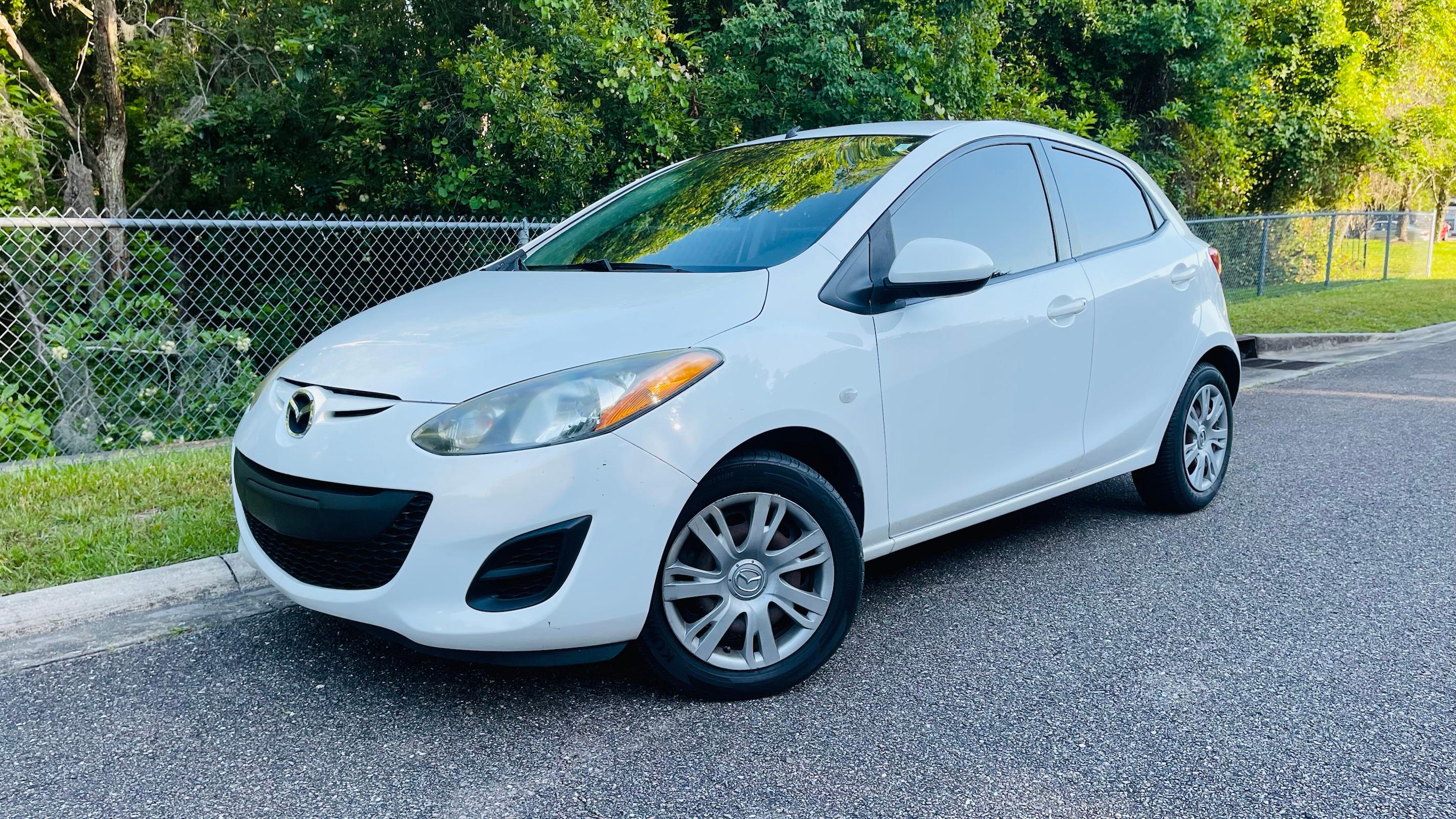 Mazda Mazda2 2014 in Jacksonville, FL