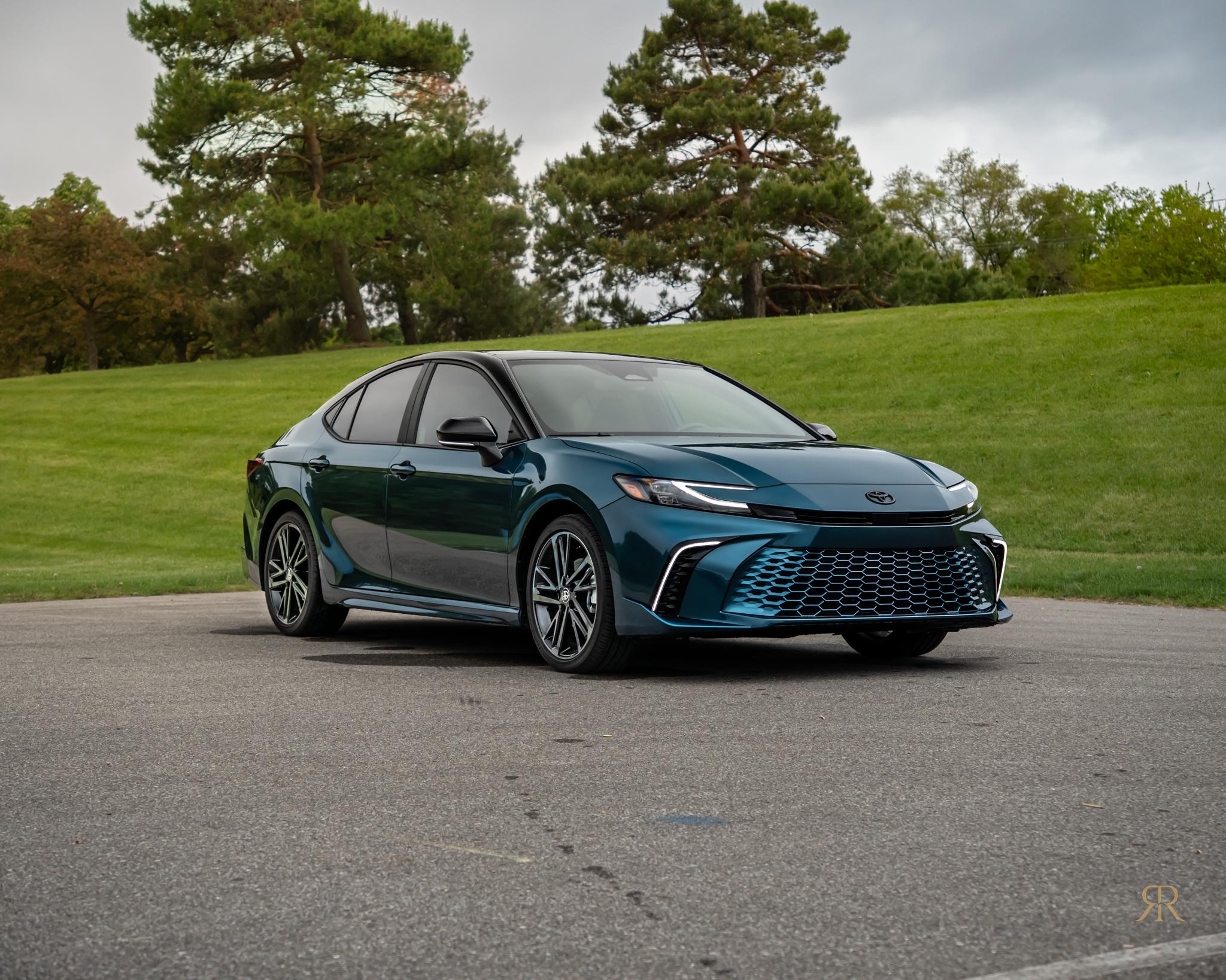 2025 Toyota Camry Hybrid