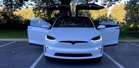 Tesla Model X 2022
