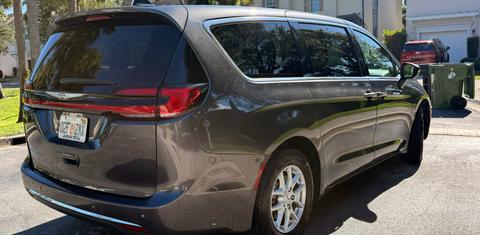 Chrysler Pacifica 2023