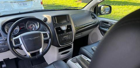 Chrysler Town & Country 2013