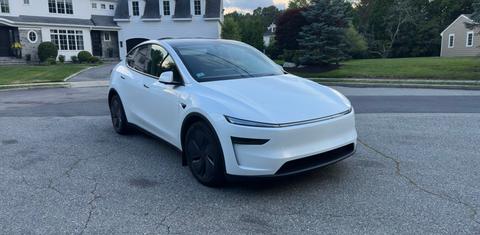 Tesla Model Y 2026