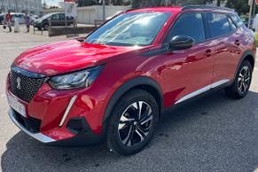 Peugeot 2008 2023 à Vénissieux