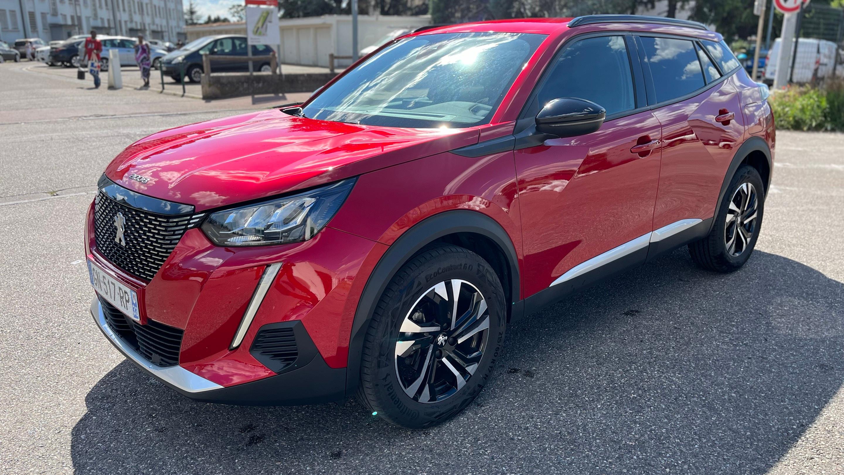 Peugeot 2008 2023 à Vénissieux