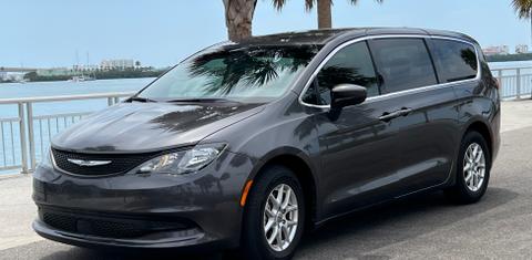 Chrysler Pacifica 2023