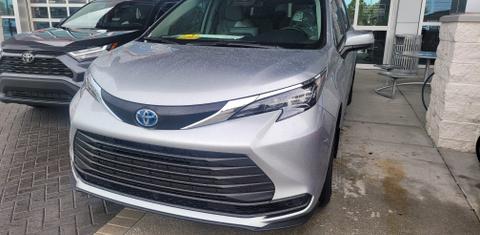 Toyota Sienna 2024