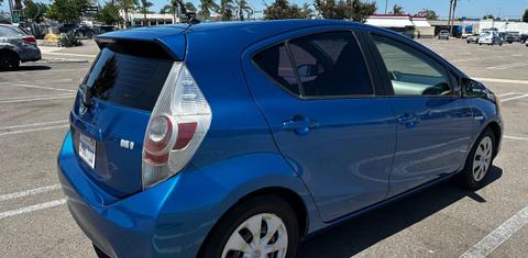 Toyota Prius c 2012