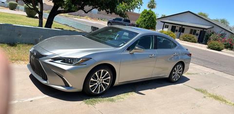 Lexus ES 2019