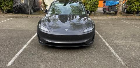 Tesla Model 3 2024