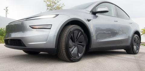 Tesla Model Y 2026