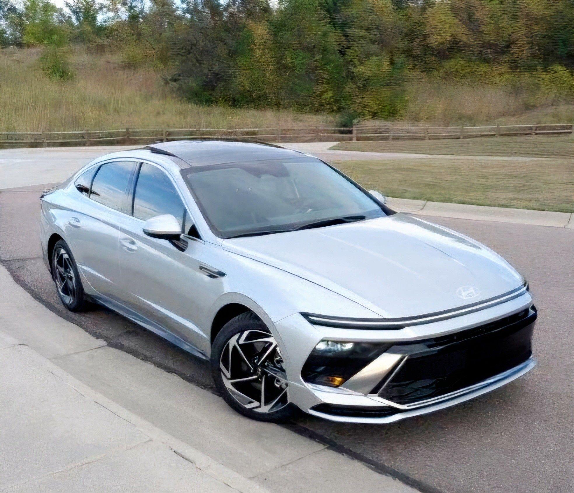 Hyundai Sonata 2024 in Vermillion, SD