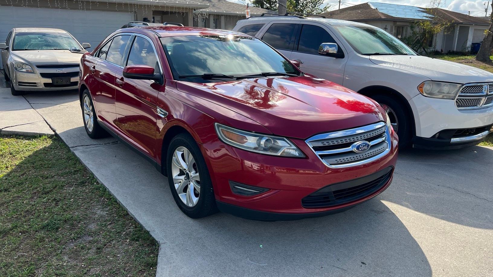 Ford Taurus 2012 in 