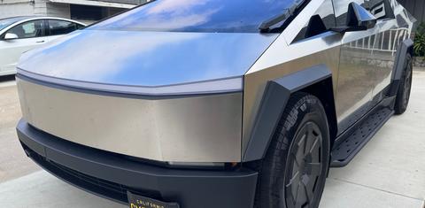 Tesla Cybertruck 2025