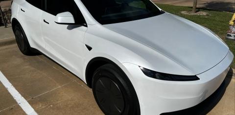 Tesla Model Y 2026