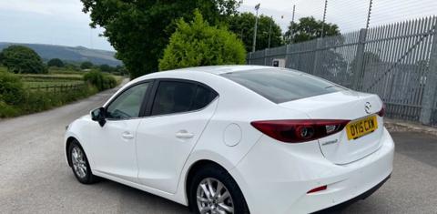 Mazda Mazda3 2015
