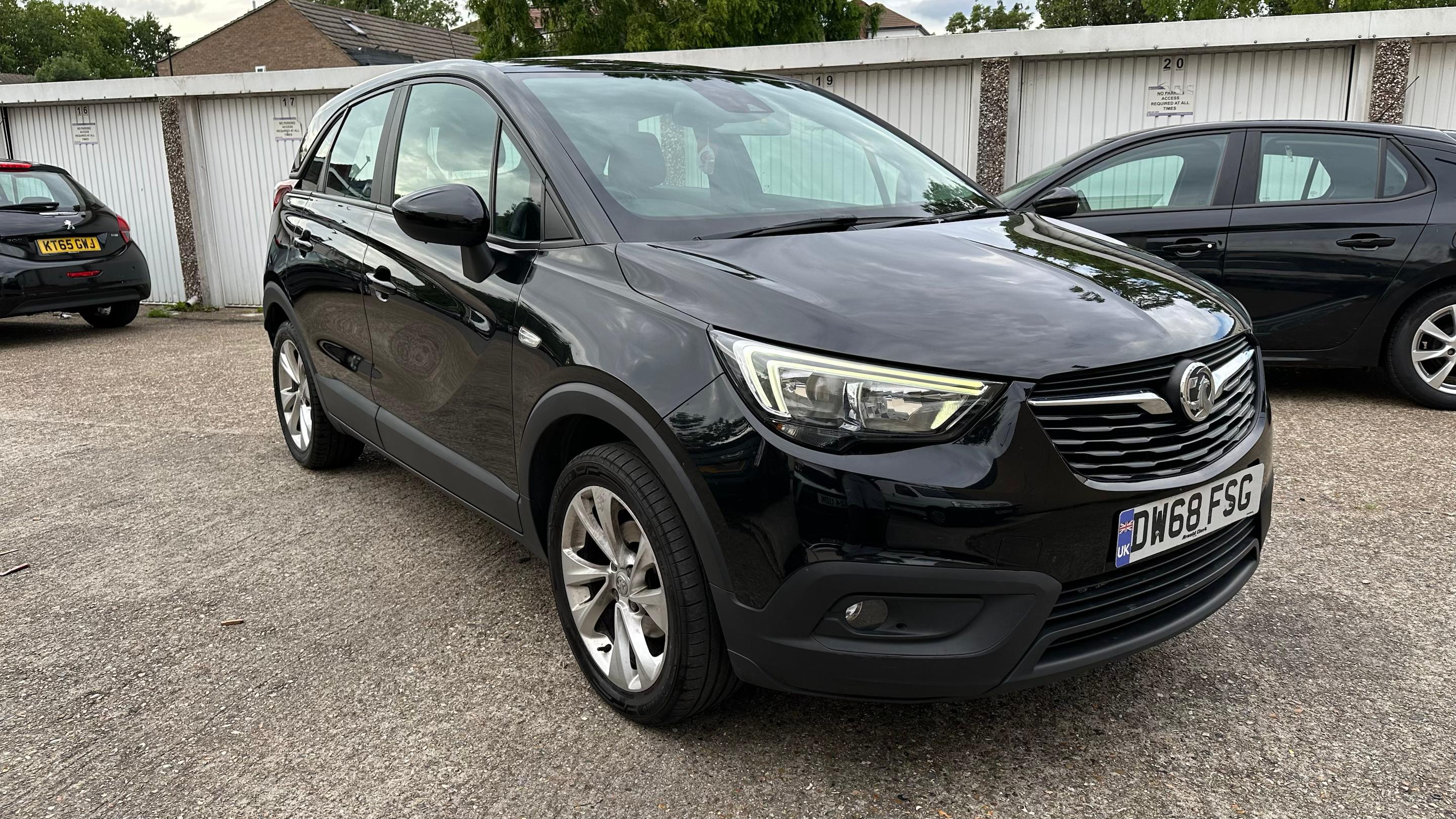Vauxhall Crossland X 2019 in London