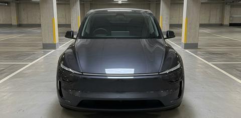 Tesla Model Y 2025