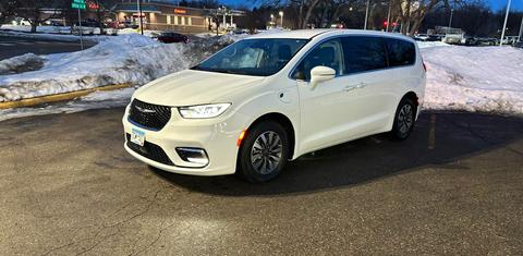 Chrysler Pacifica 2022