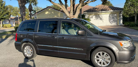Chrysler Town & Country 2016