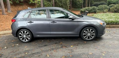 Hyundai Elantra GT 2019
