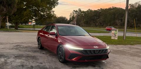 Hyundai Elantra 2025