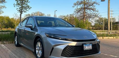 Toyota Camry Hybrid 2025