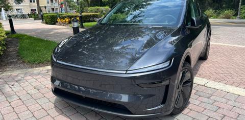 Tesla Model Y 2026