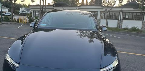 Tesla Model Y 2026