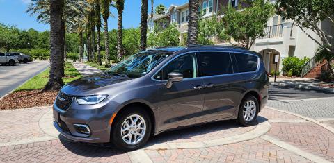 Chrysler Pacifica 2022