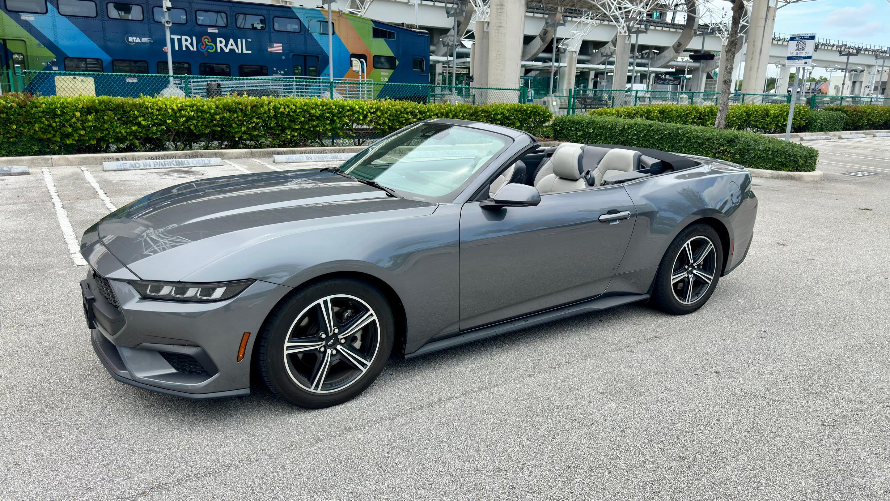 Ford Mustang 2024 in Miami, FL