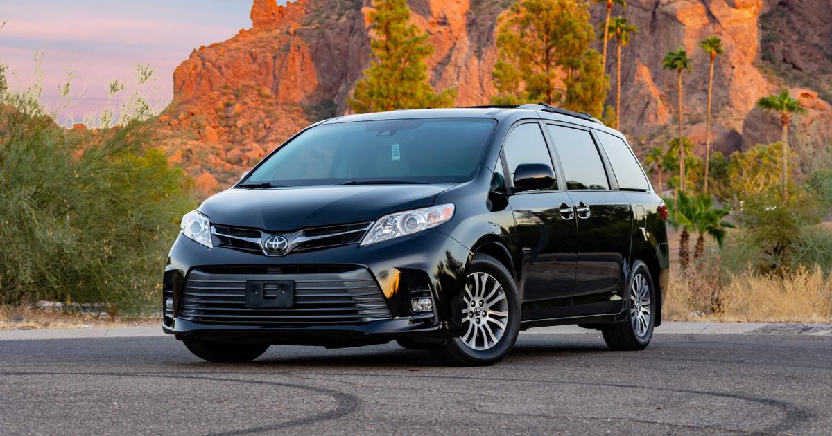 Toyota Sienna 2018 rental in Gilbert, AZ by Maury H. Turo