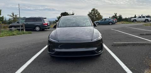 Tesla Model Y 2026