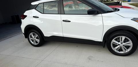 Nissan Kicks Play 2025