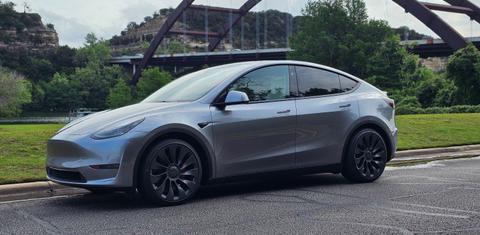 Tesla Model Y 2024