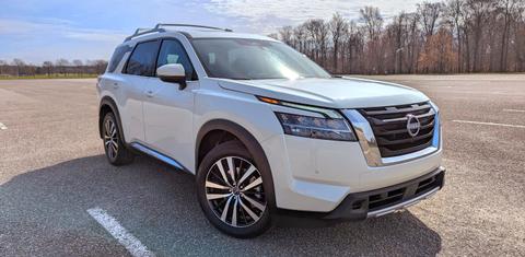 Nissan Pathfinder 2024