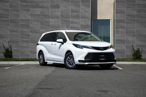 Toyota Sienna 2026 in Irving