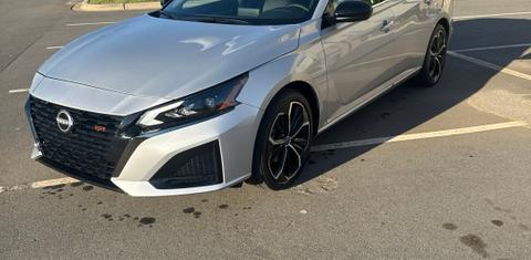 Nissan Altima 2025