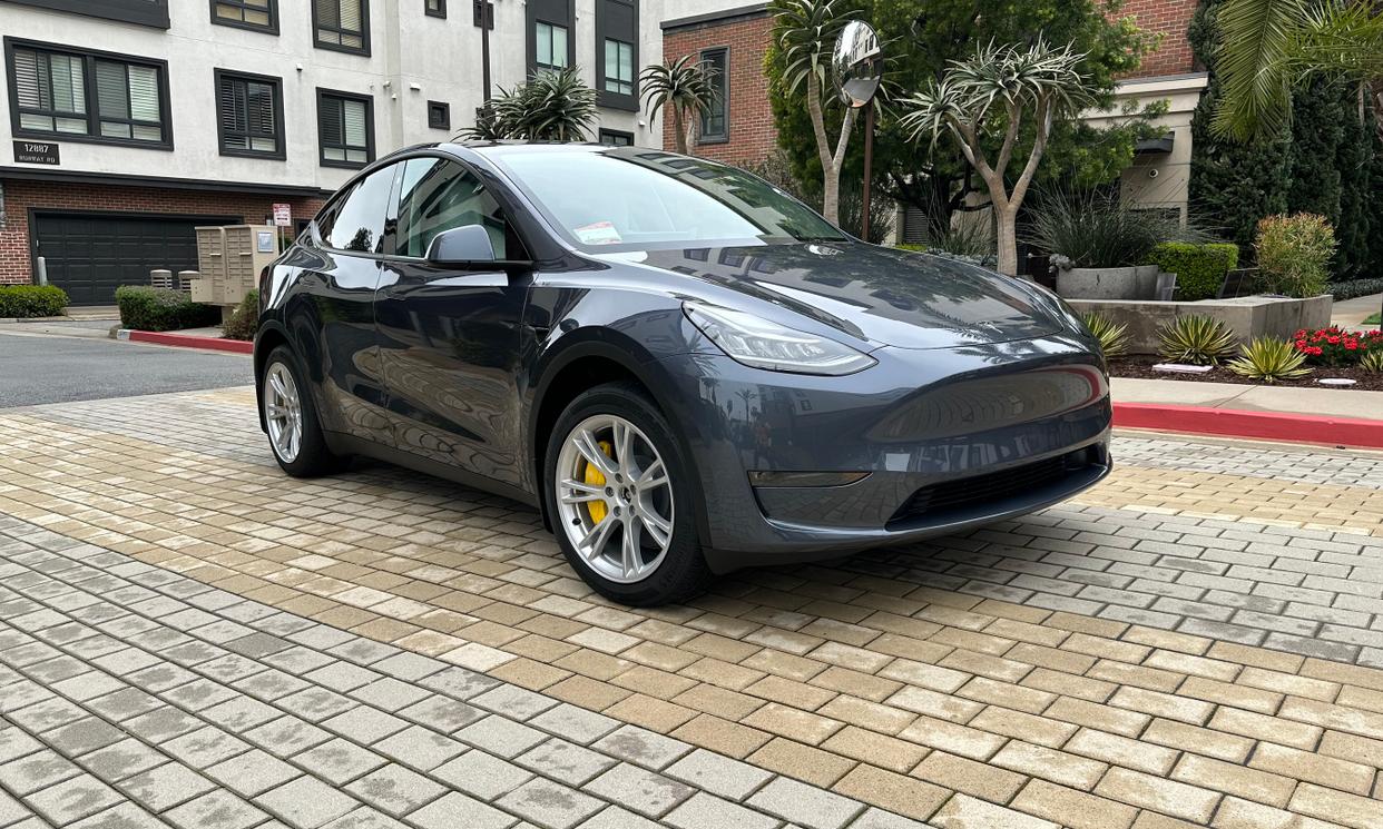 Tesla Model Y 2023 Long Range
